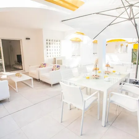 Fabulous Ground Floor Apt. *
